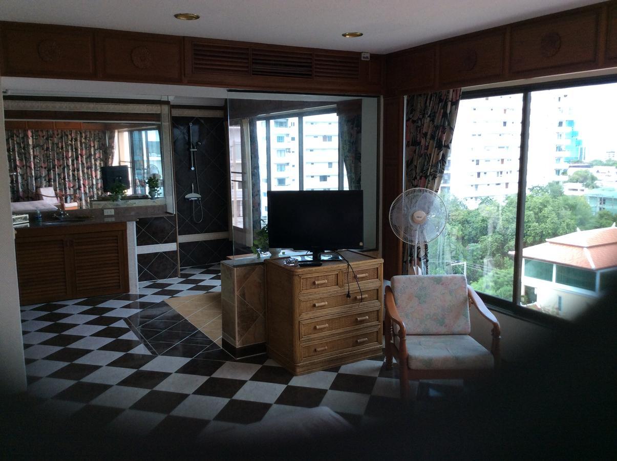 Ritz Estate Aparthotel