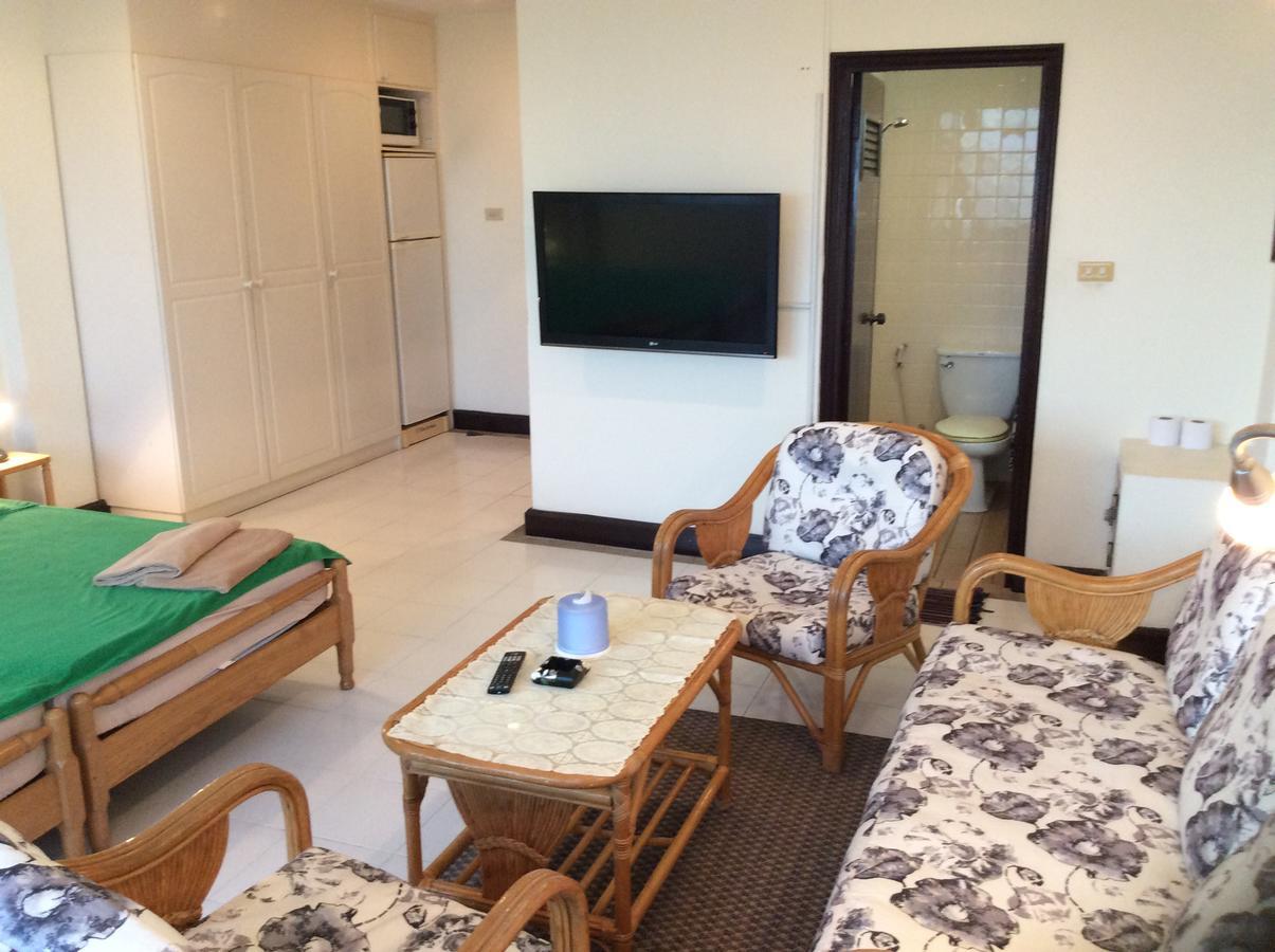 Ritz Estate Aparthotel 3*